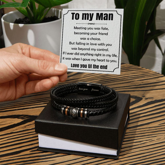 "Capture the Essence of Love and Romance with our Message Card & Bracelet Gift for Your Man - Celebrate Your Unique Love Story with Sentimental Words and Thoughtful Gesture!"
